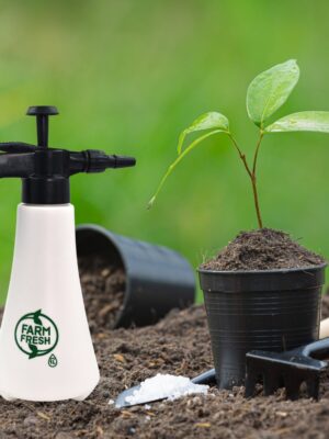 9023 1 litre Garden Sprayer used in all kinds of garden and park for sprinkling and showering purposes. 