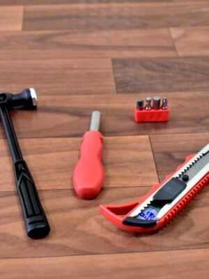 9042A 4PCS HELPER TOOL SET USED WHILE DOING PLUMBING AND ELECTRICIAN REPAIRMENT IN ALL KINDS OF PLACES LIKE HOUSEHOLD AND OFFICIAL DEPARTMENTS ETC. 