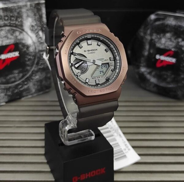 Casio G-Shock GM-2100MF-Analog-Digital Dial -Generic